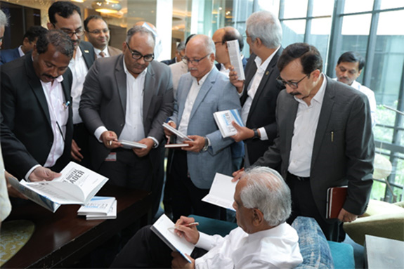 Dr Ram Charan personally signed copies of ‘The Digital Leader’ for the executives